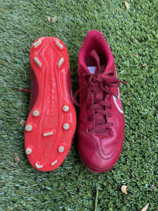 Nike Tiempo boys soccer football boots size 2