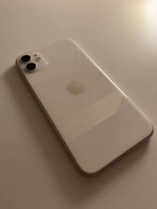 White iPhone 11 64GB