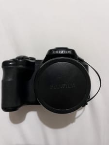 Fujifilm Finepix S8600 Digital Camera