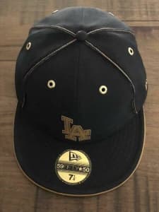 New Era LA Dodgers Black & Gold 5950 Fitted Hat Size 7 1/8 new
