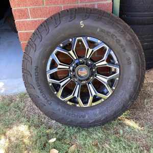 Ref 5 Ford Ranger rims and tyres 285/70/17 Kelmscott Armadale Area Preview