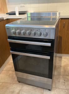 Chef CFE547SB 54cm Freestanding Cooker With Fan Forced Electric Oven