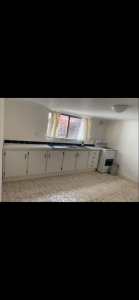 Large Studio flat 250 per wk -own entrance and utilities included