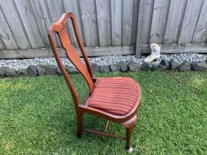 Set of 4 x dining chairs
