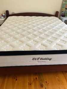 Beautiful King Sized Mattress Rarely Used and Immaculate Condition