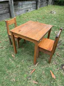 Kids table and 2 chairs