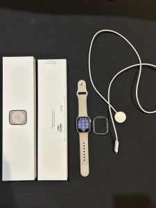 Apple Watch Series 8, 41mm GPS Starlight