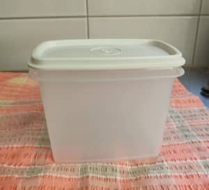 Small Tupperware Stack and Store container