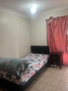 Two furnitured bedrooms in Hornsby Incl.bills 11min walk to station