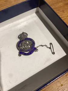 Genuine WW1 Medal for Australian women that had lost a husband or son