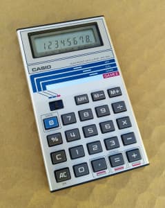 Casio MG-885 Game-II calculator in original box