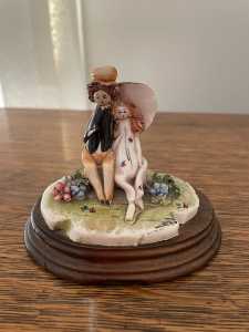 PASTELCERAMICA FIGURINE OF A GIRL AND BOY - HAND MADE IN ITALY