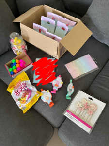 Kids party items never used