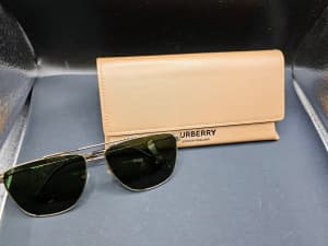 Burberry Sunglasses (75617)