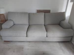 Lounge - 3 Seater - Comfortable