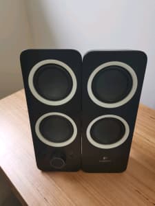 Logitech computer speakers 