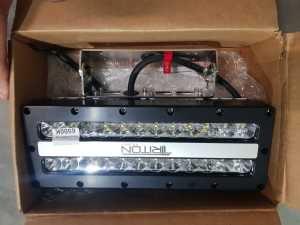 NEW IN BOX Lumitec TRITON 18-28 VDC flood light with bracket 6500K