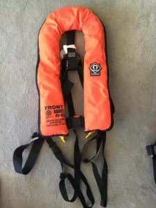 6 crewsaver Automatic lifejacket PFD