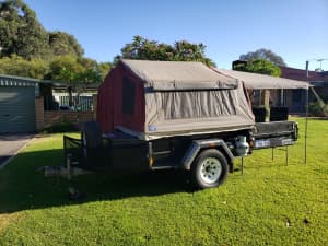 Challenger off-road camper trailer 