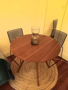 Round Timber Dinning Table (90 cm)