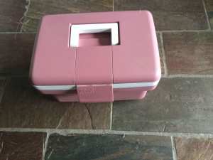 Sewing basket pink plastic. Good condition.
