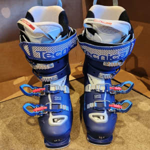 Tecnica Cochise 105 W DYN Alpine Touring Womens Ski Boots