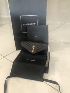 Authentic brand new YSL Envelope Chain Wallet