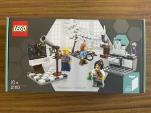 Lego 21110 Research Institute (RETIRED)