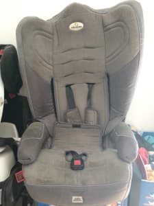 Children booster seat with harness