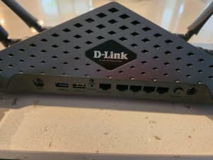 D-LINK DSL 5300 ROUTER