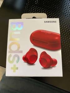 Galaxy buds plus in red