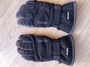 Gore-Tex Hestra winter / ski gloves, like new.. XL