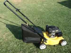 Lawn Mower--4 Stroke--Steel Base--Bar Blade--Grass Catcher--Easy Start