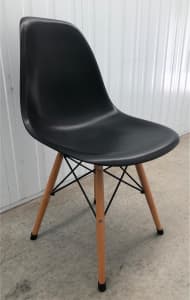 Replica Eames Dining Chairs x 6