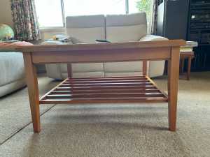 Coffee table, Janda, solid timber with magazine rack