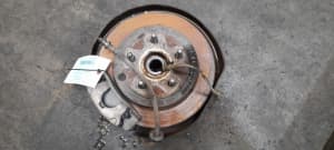 HOLDEN COMMODORE LEFT REAR HUB ASSEMBLY, 08/06-12/17 (C34386)