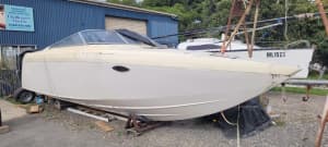 Sports cruiser hull and deck