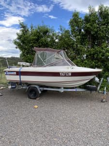 Haines hunter 4.6 runabout
