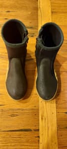 Neoprene & rubber water/scuba boots size 37