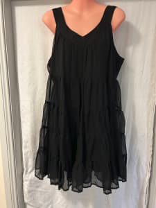 2 Now summer dresses - Green and Black, Sz 16 preloved good condition