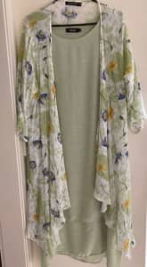 Dress and top combination. Cotton/linen. As new. Ormond.