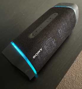 Sony Bluetooth speaker with LEDS SRS-XB33 - waterproof