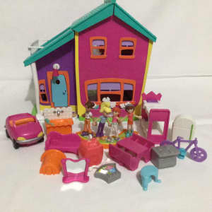 Polly Pocket Magnetic Hanging Out Toy Doll House