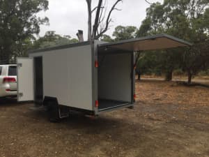 Enclosed Trailer / Caravan