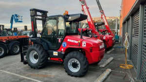 Manitou Buggy All wheel drive 5000kg capacity 4000mm lift FOR HIRE