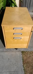 Filing cabinet timber[deep]÷ 2 drawers/castors 