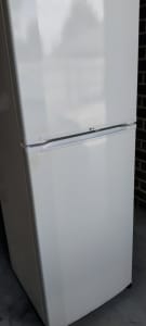 LG Refrigerator 142 Litre & Freezer 63L top - less than A$280 neg