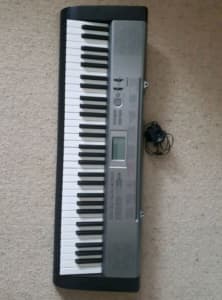 Electronic Piano Keyboard - Casio LK 120