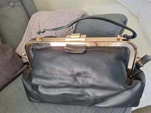 Ladies handbag Marlafiji made in Italy 