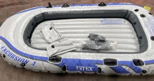 Near new 4 person inflatable boat set